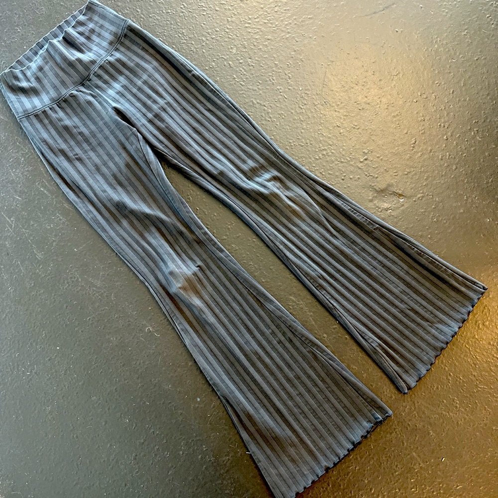 Aerie Offline Flare Legging